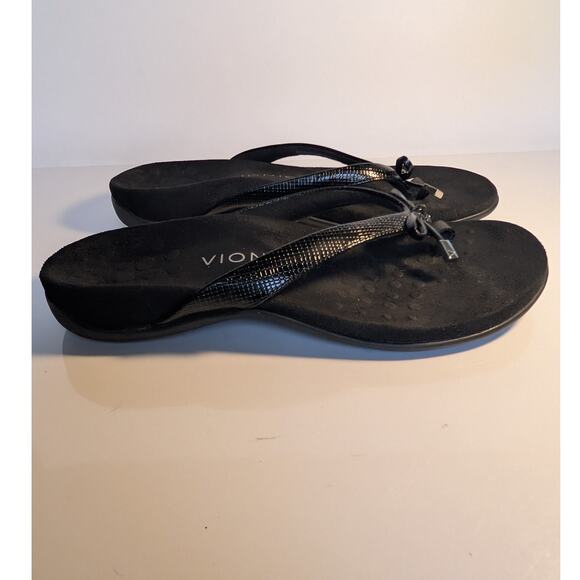 VIONIC Bella Toe Post Flip Flop Sandals with Bow Black Lizard Reptile Women's 7 - Picture 3 of 15